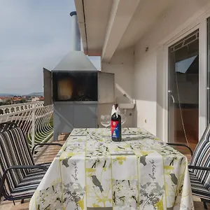 Lena , Kaštela Chorwacja