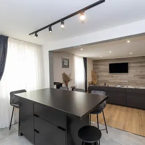 Apartament Nikky 2br Apt. In Old Town Centre, Zadar